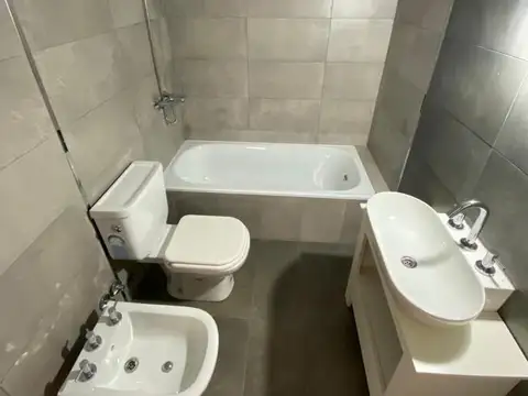 Departamento en Alquiler con 1 cocheras