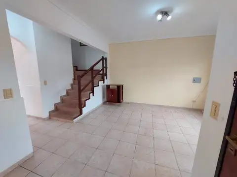 Casa en Alquiler en Centro, $ 850.000