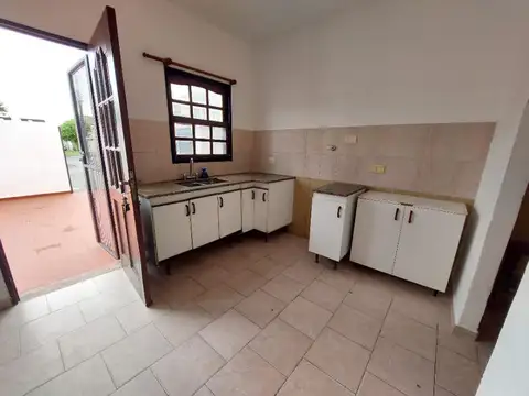 Casa en Alquiler en Centro, $ 850.000
