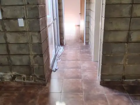 Depto Tipo Casa 2 ambientes con 1 baño