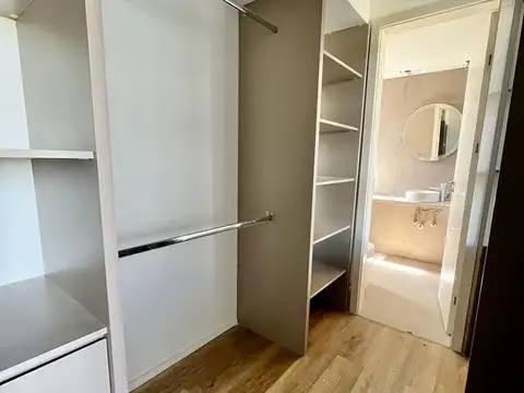 Departamento en Alquiler con 1 cocheras