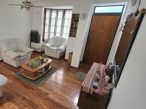 Depto Tipo Casa en Venta de 4 ambientes