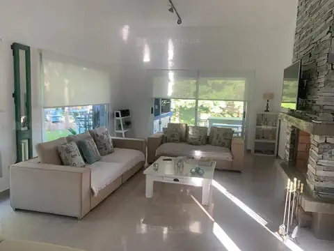 Casa Chalet  en Venta en Pinamar, Costa Atlántica, Buenos Aires