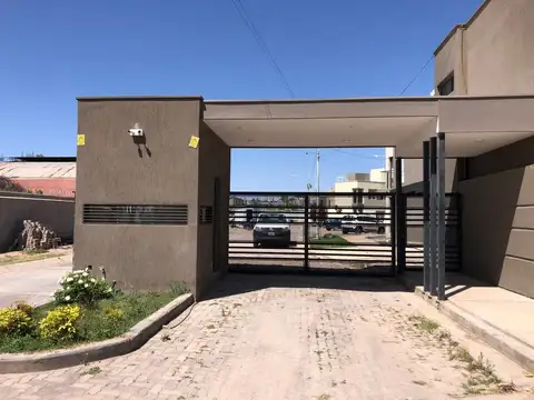 VENTA DUPLEX BARRIO PRIVADO , GUAYMALLEN