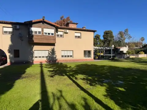 Casa en Alquiler de 5 dormitorios