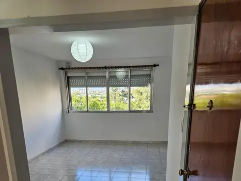 Departamento en alquiler - 2 Dormitorios 1 Baño - Parque Avellaneda