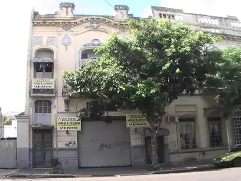 Casa de 8 ambientes en Venta en Almagro 