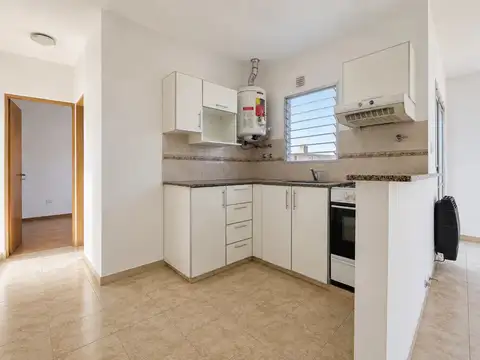 Departamento en Alquiler en Villa Bonich, $ 450.000