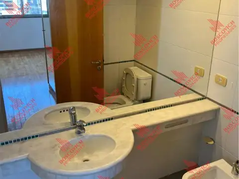 Departamento en Alquiler con 2 cocheras
