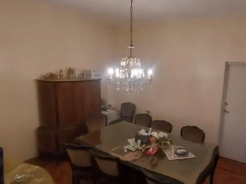 Depto Tipo Casa en Venta 70 años