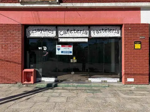 Local apto gastronomia Av 3 y 119 Villa Gesell