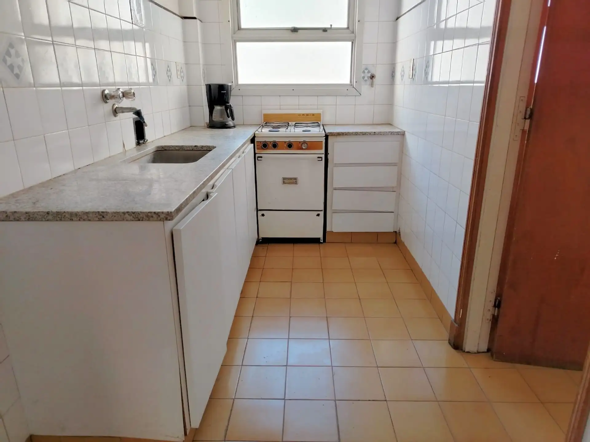 Venta departamento 3 ambientes al frente Centro