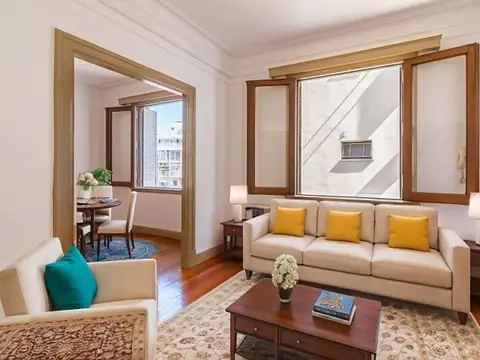 3 ambientes - Escritorio - Techos altos - Cochera - Edficio Concepción