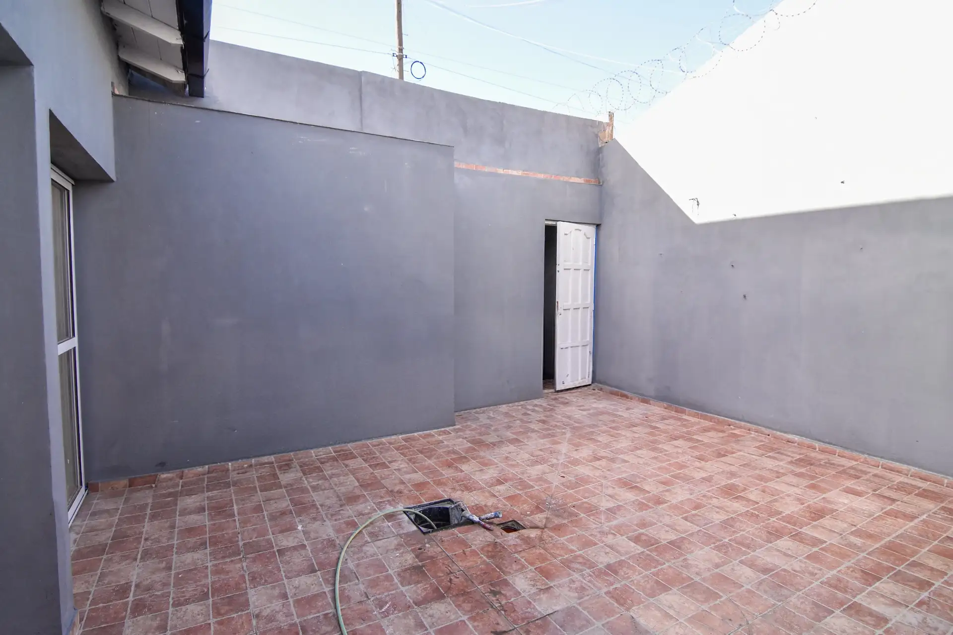 Chalet PH 3 amb. reciclado con patio y garage - Santa Fe y Larrea
