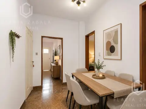 Venta casa tres ambientes con terraza y cochera en Villa Bosch