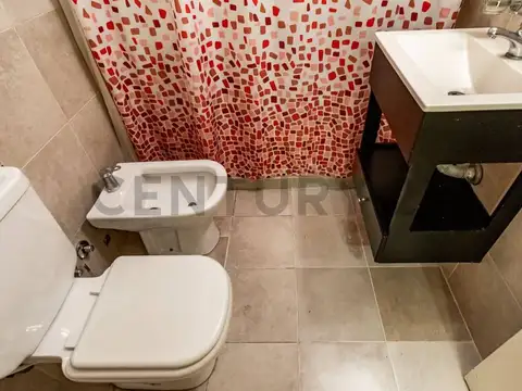 ALQUILER DE MONOAMBIENTE SUBDIVIDIDO