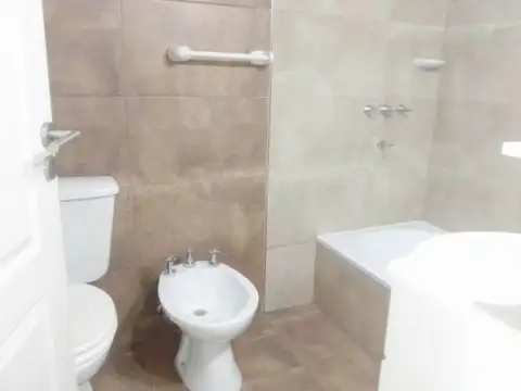 ALQUILER DE MONOAMBIENTE EN VILLA LURO
