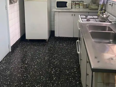 Depto Tipo Casa 4 ambientes con 2 baños