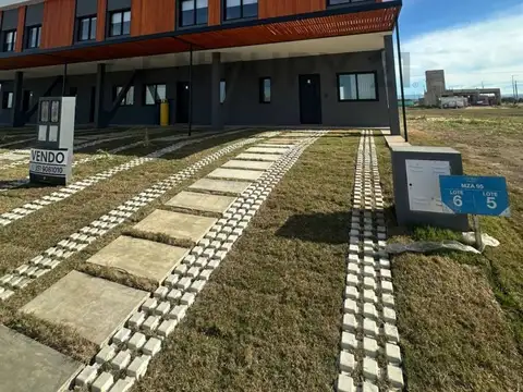 DUPLEX