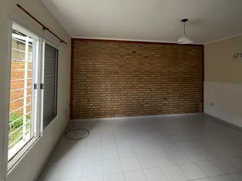 Departamento en Alquiler con 1 cocheras