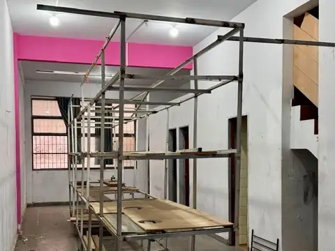 Local en Alquiler en Flores Norte, $ 3.500.000