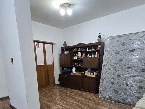 Casa 6 ambientes con 4 baños