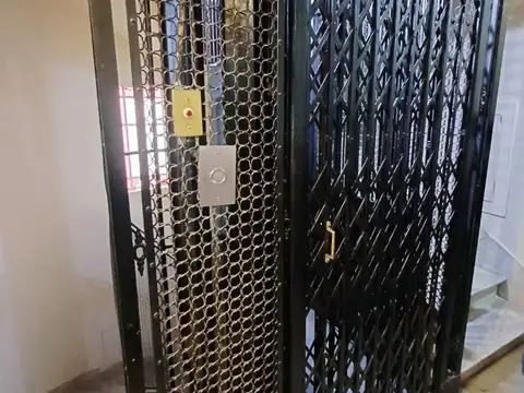 Departamento 5 ambientes con 2 baños