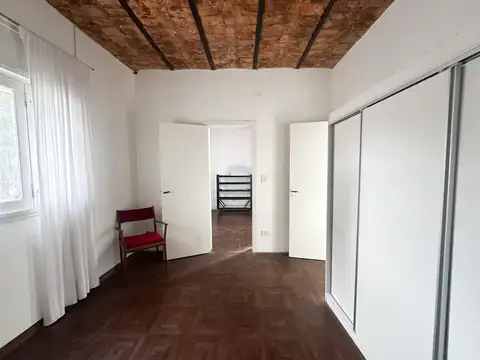 Depto Tipo Casa en Venta 50 años