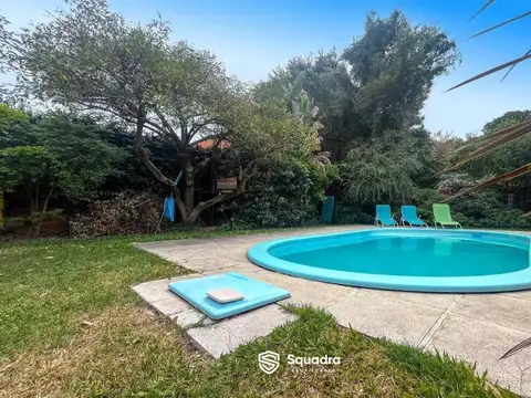 Casa 6 ambientes con 2 baños