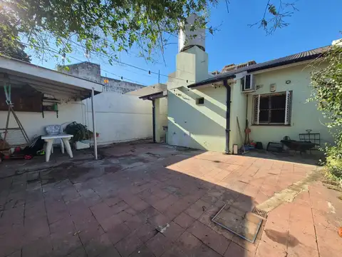 Venta Casa 4 amb cochera excelente ubicacion en Hurlingham