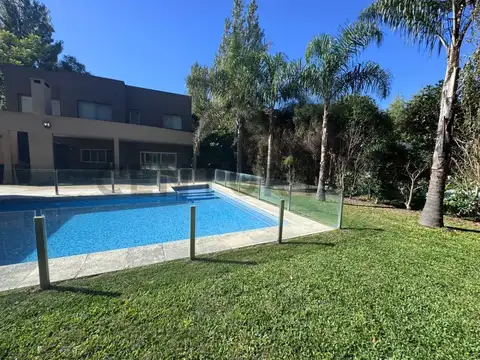 Casa en venta de 4 dormitorios en Los Ceibos, City Bell