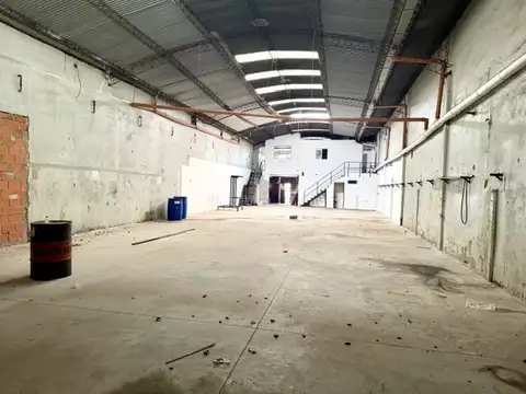 Galpon en Alquiler en Ramos Mejía Sur, $ 2.500.000