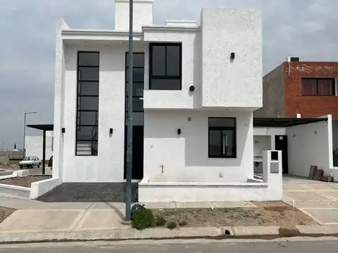DUPLEX EN ESQUINA EN VENTA EN DOCTA, 2 DORMITORIOS