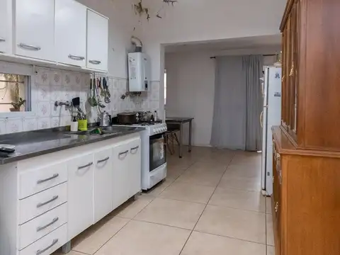Casa 4 ambientes con 1 baño