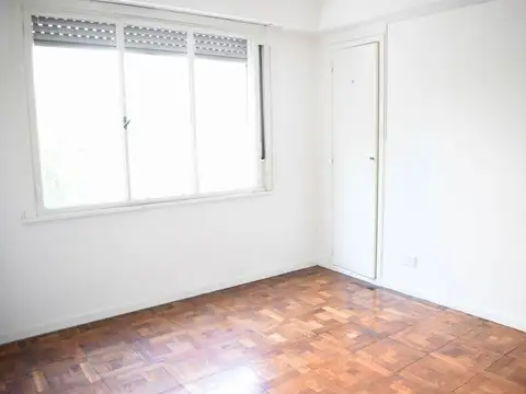 Dpto. 3 Amb. Remodelado en Caballito