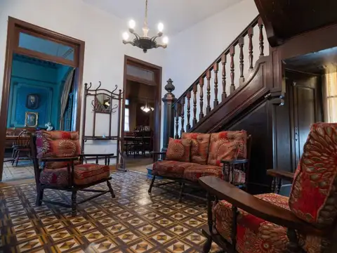 SE VENDE CASA EN MICRO CENTRO-FACILIDADES