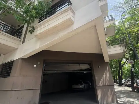 VENTA DOS COCHERAS CUBIERTAS CABALLITO