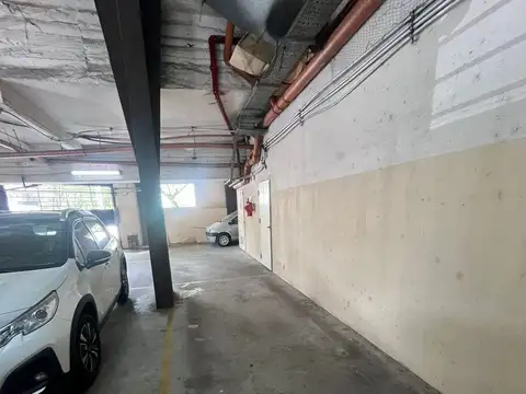 VENTA DOS COCHERAS CUBIERTAS CABALLITO