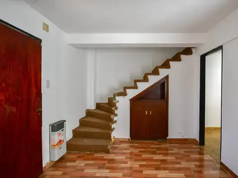 Depto Tipo Casa 2 ambientes con 1 baño