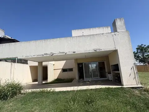 TIERRA DE SUEÑOS 2- RETASADA! PROPIEDAD SOBRE AVENIDA- 3 DORMITORIOS