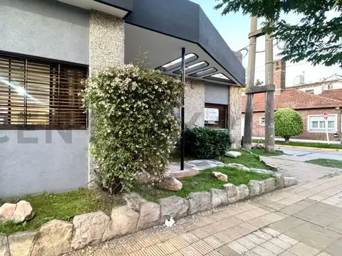 Rosales 500, Piso 0