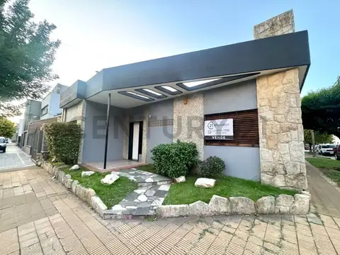 CASA EN VENTA 5 AMBIENTES  RAMOS MEJIA