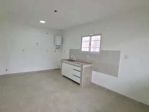 Departamento en Alquiler en Llavallol, $ 500.000