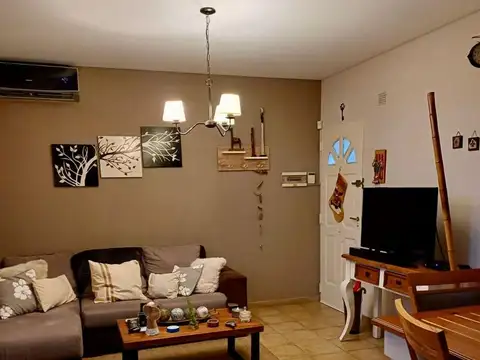 Depto Tipo Casa en Venta de 4 ambientes