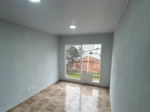 Departamento en Alquiler en Belen de Escobar, $ 400.000