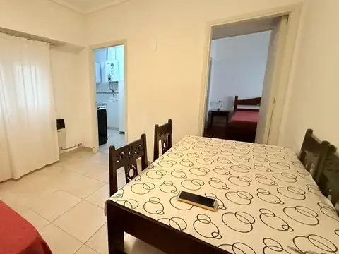 Departamento 2 ambientes en alquiler para estudiantes en Plaza Colon