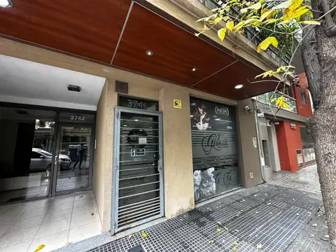 Alquiler | Oficina a la calle con 6 gabinetes | Saavedra