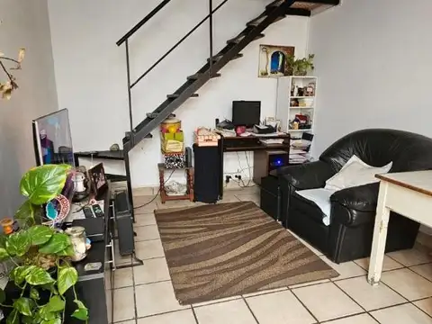 Joaquin V Gonzalez 2100