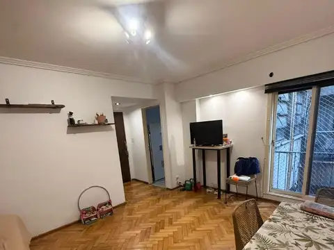 Montes De Oca 500, Piso 7