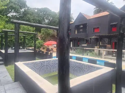 El Cardenal y Los Gladiolos